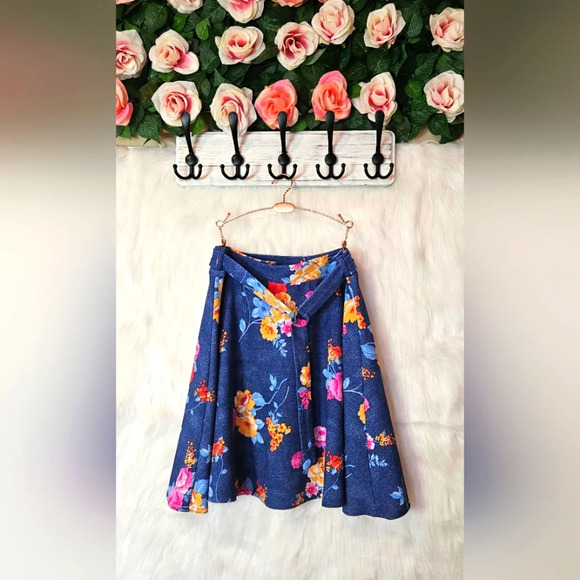 Contenta Vintage Classic Floral Belted Skater Skirt - Picture 1 of 7